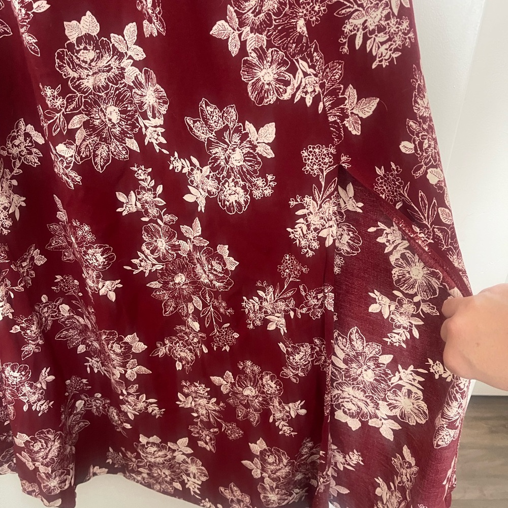 Torrid Burgundy Floral Maxi Dress Sleeveless Tie Neck Size 2 - Picture 2 of 10